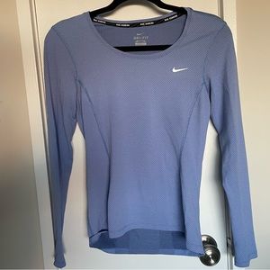 NIKE Dri-Fit long sleeve top size XS